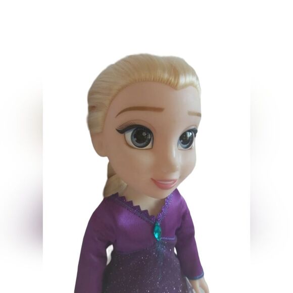 Disney Frozen 2 Into The Unknown Singing 14" Elsa Doll Musical Feature Lights - Picture 4 of 11